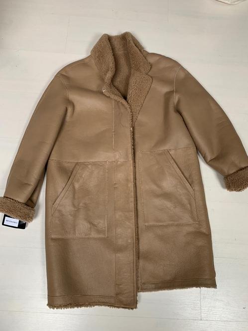 Sprung Freres Reversible Lammy coat Nieuw M/L, Kleding | Dames, Jassen | Winter, Nieuw, Maat 38/40 (M), Beige, Ophalen of Verzenden