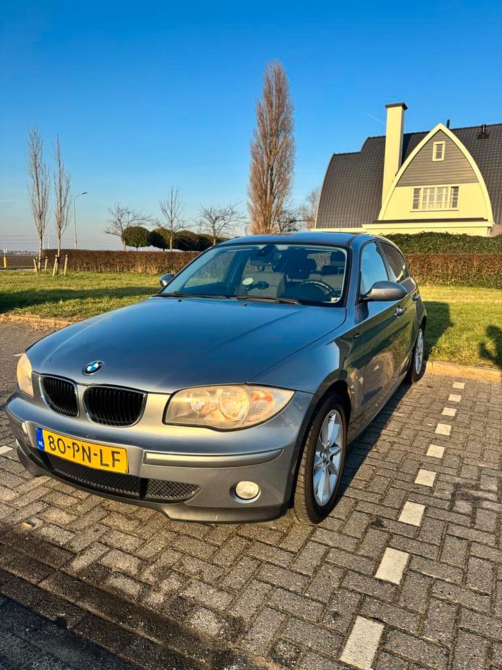 BMW 1-Serie 1.6 I 116 2004 Blauw, Auto's, BMW, 1-Serie, Benzine, D, Hatchback, Handgeschakeld, Origineel Nederlands, Blauw, Achterwielaandrijving