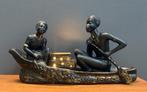 50 jaren zwart gipsen tafel lamp met 2 Afrikanen in een boot, Huis en Inrichting, Gebruikt, Vintage, Ophalen of Verzenden, Minder dan 50 cm