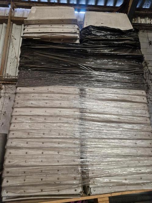 Plastic bakken – Ideaal voor tuinieren, opslag of klussen!, Doe-het-zelf en Verbouw, Kratten en Dozen, Gebruikt, 100 cm of meer