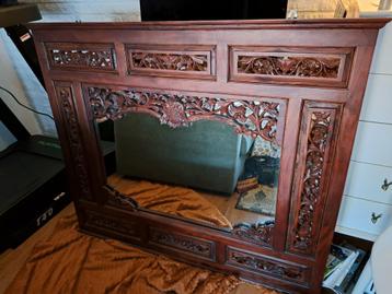 Spiegel houtsnijwerk  beschikbaar voor biedingen