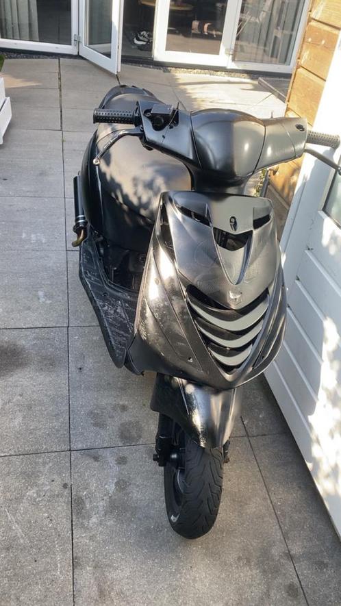 Zip 70cc, Fietsen en Brommers, Scooters | Piaggio, Zo goed als nieuw, Zip, Ophalen
