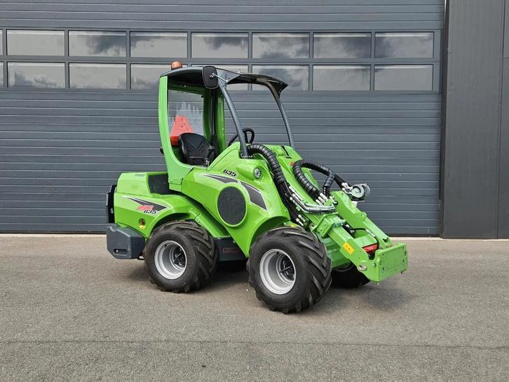 Avant 635i Rental mini-shovel (bj 2024), Zakelijke goederen, Machines en Bouw | Kranen en Graafmachines, Wiellader of Shovel
