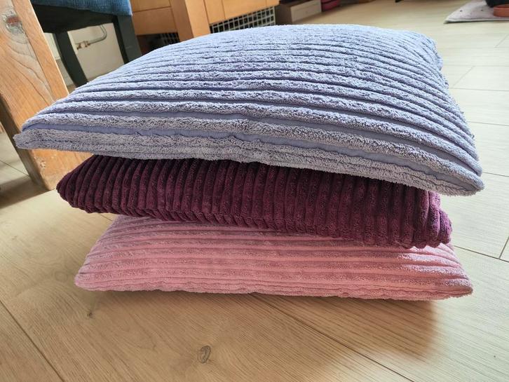 3 Ribstof Kussenslopen inclusief kussens -als nieuw!, Huis en Inrichting, Woonaccessoires | Kussens, Zo goed als nieuw, Overige kleuren