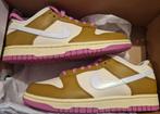 Nike Dunk Low. 38,5, Kleding | Dames, Schoenen, Ophalen of Verzenden, Zo goed als nieuw, Roze, Sneakers of Gympen