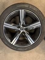 Volvo Winterbanden 18 inch - Set, Auto-onderdelen, Ophalen, 18 inch, Banden en Velgen, Winterbanden