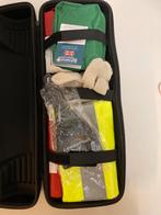Veiligheidsset, safety kit voor auto. Nieuw in koffertje., Auto diversen, Ophalen of Verzenden