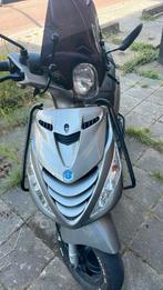 Piaggio zip, Fietsen en Brommers, Scooters | Piaggio, Maximaal 45 km/u, Zip, Ophalen of Verzenden, Zo goed als nieuw