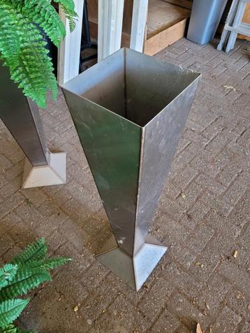 RVS bloem planten bak standaard beschikbaar voor biedingen