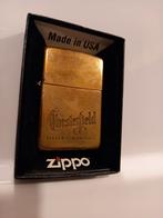 Zippo chesterfield., Verzamelen, Rookartikelen, Aanstekers en Luciferdoosjes, Ophalen of Verzenden, Gebruikt, Aansteker