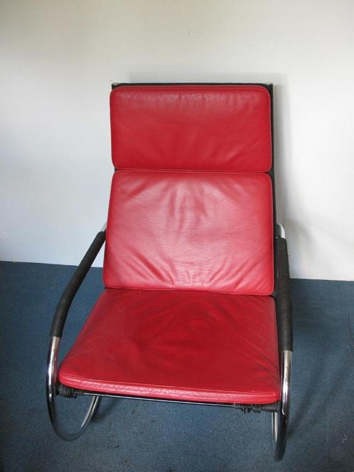 Tecta D35 Lounge Chair met rood leren kussen, Huis en Inrichting, Fauteuils, Gebruikt, Kunststof, Leer, Metaal, 50 tot 75 cm, 75 tot 100 cm