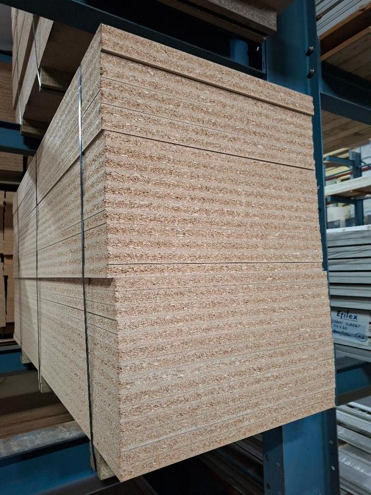 Spaanplaat 28 mm 67,4x191 cm, Doe-het-zelf en Verbouw, Platen en Panelen, Nieuw, Overige materialen, Ophalen