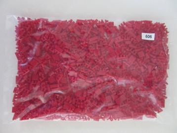 606, rood ministeck, zakje 100 gram beschikbaar voor biedingen