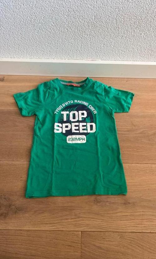 Groen T-shirt maat 122/128. ( tygo & vito), Kinderen en Baby's, Kinderkleding | Maat 122, Zo goed als nieuw, Jongen, Shirt of Longsleeve