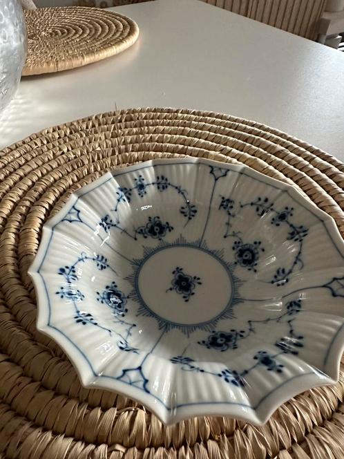 Royal Copenhagen Blue Fluted Plain schaal, Antiek en Kunst, Antiek | Schalen, Ophalen of Verzenden