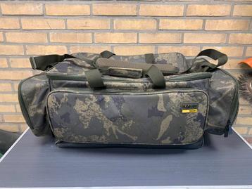 Solar Undercover camo carryall karper vissen beschikbaar voor biedingen