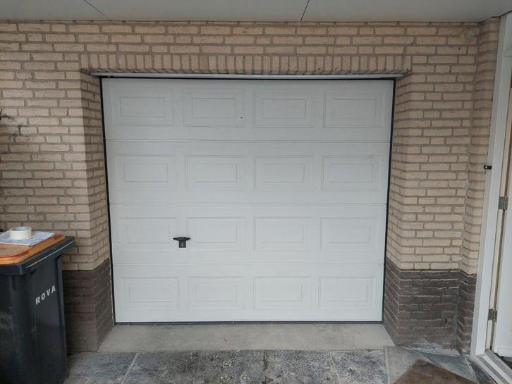 Elektrische Novoferm Garagedeur, Doe-het-zelf en Verbouw, Deuren en Horren, Gebruikt, Garagedeur, 215 cm of meer, 120 cm of meer