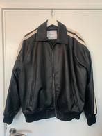 Zwarte leren jas Bershka M, Kleding | Heren, Jassen | Zomer, Maat 48/50 (M), Zwart, Ophalen of Verzenden, Zo goed als nieuw