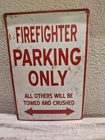 Retro Brandweer Bord - Firefighter Parking Only beschikbaar voor biedingen