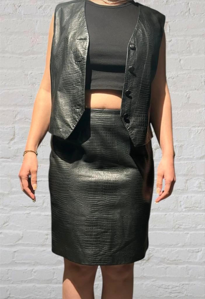 Zwarte Vintage Jurk met Krokodillenpatroon, Kleding | Dames, Jurken, Zo goed als nieuw, Maat 38/40 (M), Zwart, Knielengte, Ophalen of Verzenden