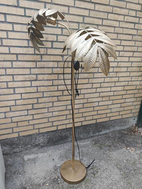 By-boo unbeleafable lamp, Huis en Inrichting, Lampen | Vloerlampen, Zo goed als nieuw, 100 tot 150 cm, Metaal, Ophalen