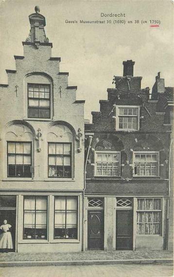 (300-455-007) Dordrecht Gevels Museumstraat 36 beschikbaar voor biedingen
