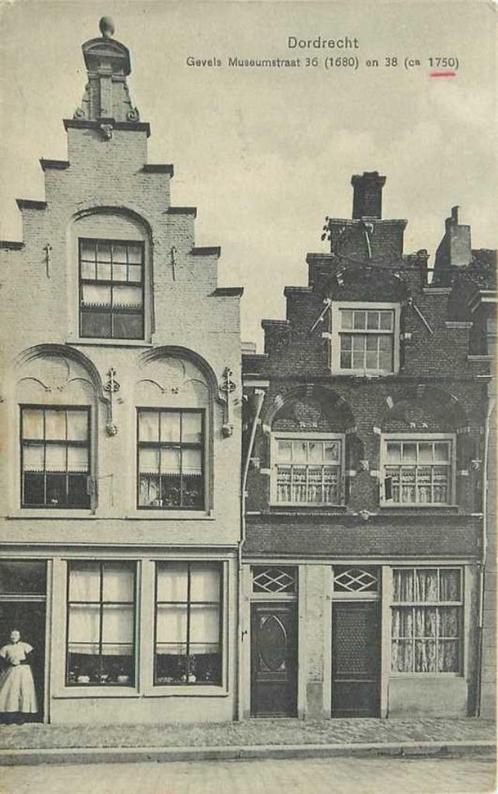 (300-455-007) Dordrecht Gevels Museumstraat 36, Verzamelen, Ansichtkaarten | Nederland, Zuid-Holland, Verzenden