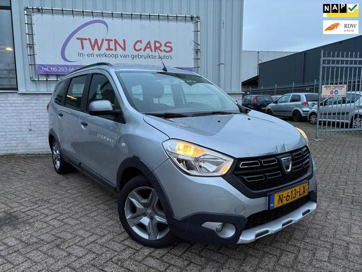 Dacia Lodgy 1.3 TCe Stepway 7p EX BTW EX BPM EXPORT PRIJS, Auto's, Dacia, Te koop, Lodgy, ABS, Airbags, Airconditioning, Bluetooth