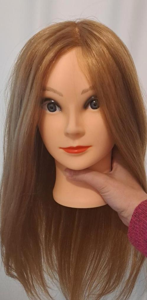 Kapperspop kappershoofd oefenpop nieuw 60 % echt haar, Hobby en Vrije tijd, Cursusmateriaal, Zo goed als nieuw, Meerdere media