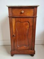 Antiek / vintage nachtkastje met marmeren blad, Huis en Inrichting, Slaapkamer | Nachtkastjes, Ophalen, Gebruikt, Minder dan 45 cm