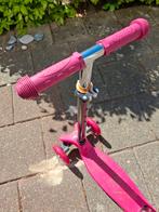 Roze step met lichtjes in wielen., Fietsen en Brommers, Steps, Ophalen, Zo goed als nieuw, Gewone step