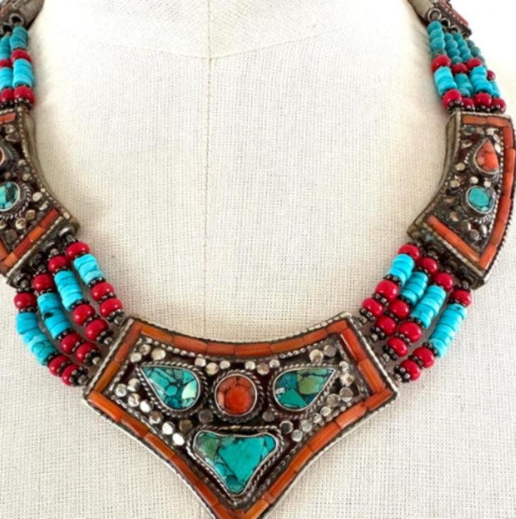 Tibetaanse mooie Boho ketting turkoois en koraal kralen CHCS, Sieraden, Tassen en Uiterlijk, Kettingen, Nieuw, Overige materialen