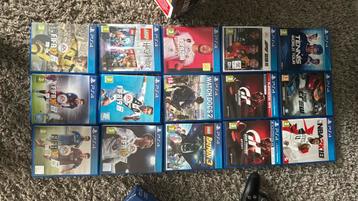 PS4 Games Collectie + 2 Controllers beschikbaar voor biedingen