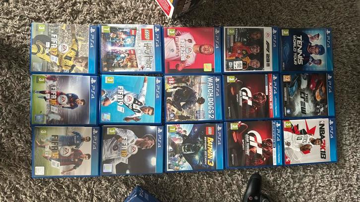 PS4 Games Collectie + 2 Controllers, Spelcomputers en Games, Games | Sony PlayStation 4, Gebruikt, Overige genres, 3 spelers of meer
