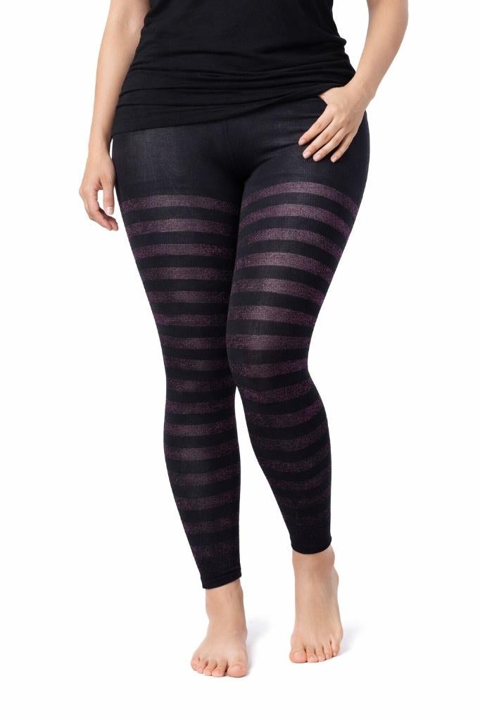 Partij zwarte 50 denier panty's met paarse lurex