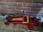 Auto krik zit vast met een beetje wd40 zo te maken, Ophalen, Gebruikt, Hydraulisch, Garagekrik