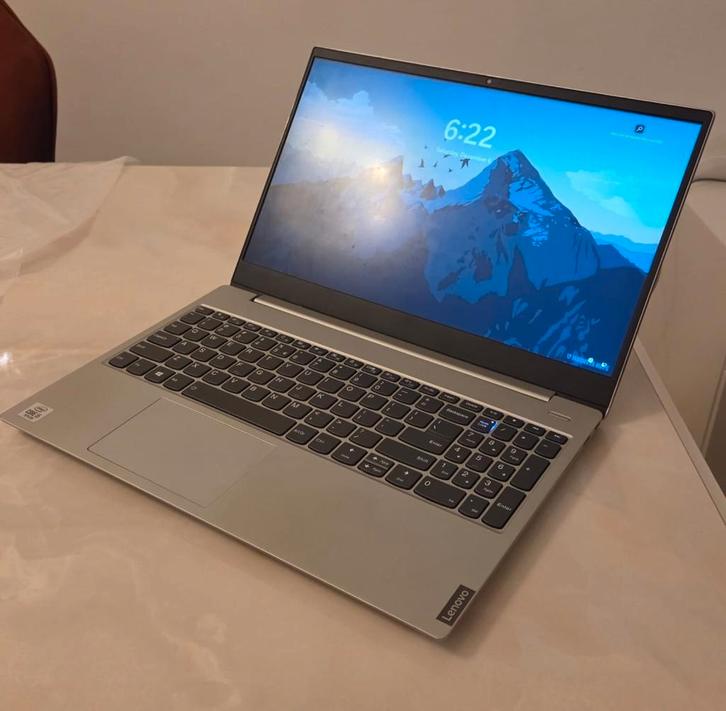 Lenovo Laptop 15,6 inch, Computers en Software, Windows Laptops, Gebruikt, 15 inch, SSD, 3 tot 4 Ghz, 8 GB, Qwerty, Ophalen