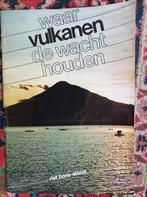 Waar vulkanen de wacht houden/Platenboek van Riet Bons-Storm, Ophalen of Verzenden, Zo goed als nieuw, Europa