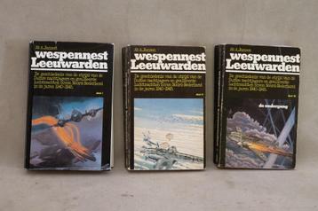 3x boek Wespennest Leeuwarden  WO2 luchtmacht beschikbaar voor biedingen