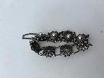 Zilveren armband met zeeuwse knopen, Ophalen, Zilver, Armband