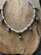 Nieuw! Witte parelketting met roosjes, Overige materialen, Verstelbaar, Wit, Nieuw