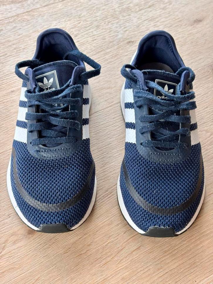 Adidas N-5923 Donkerblauw Maat 35.5, Kinderen en Baby's, Kinderkleding | Schoenen en Sokken, Zo goed als nieuw, Sportschoenen