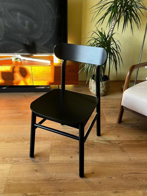 Zwarte Ikea eetkamer stoelen te koop, Huis en Inrichting, Stoelen, Zo goed als nieuw, Zwart, Ophalen