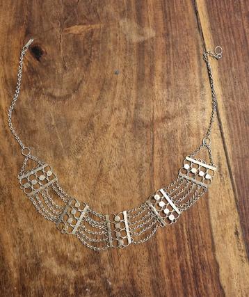 Handgemaakte choker-ketting van zilvermix beschikbaar voor biedingen