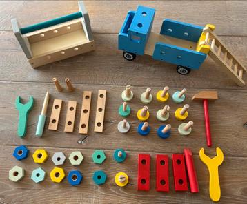 HEMA Houten Constructiewagen + Gereedschapskist beschikbaar voor biedingen