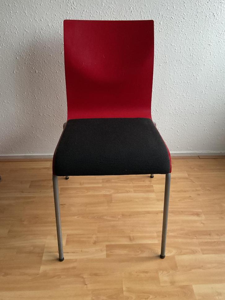 2 Vergader-/bureau-/eetstoelen, Huis en Inrichting, Stoelen, Gebruikt, Twee, Hout, Metaal, Stof, Rood, Ophalen