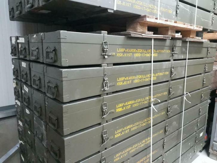 Leger kist t.b.v. Loop 25 mm kanon 20 cm x 25 cm x 2,30 m, Verzamelen, Militaria | Algemeen, Landmacht, Kist of Geocache, Nederland