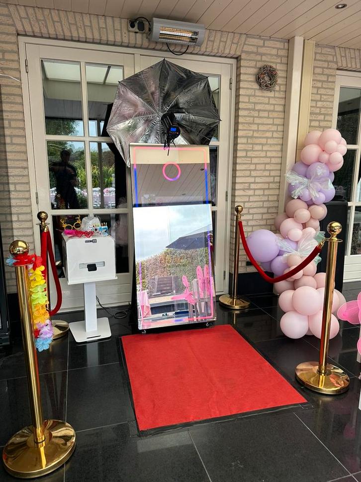 Mirror Booth Huren – De blikvanger op elk feest!, Hobby en Vrije tijd, Feestartikelen | Verhuur, Nieuw, Ophalen of Verzenden