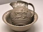 Antiek Wedgwood waterkan en schaal met paarden, Antiek en Kunst, Antiek | Keramiek en Aardewerk, Ophalen of Verzenden