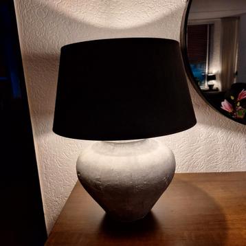 Te koop 2 prachtige schemerlampen beschikbaar voor biedingen
